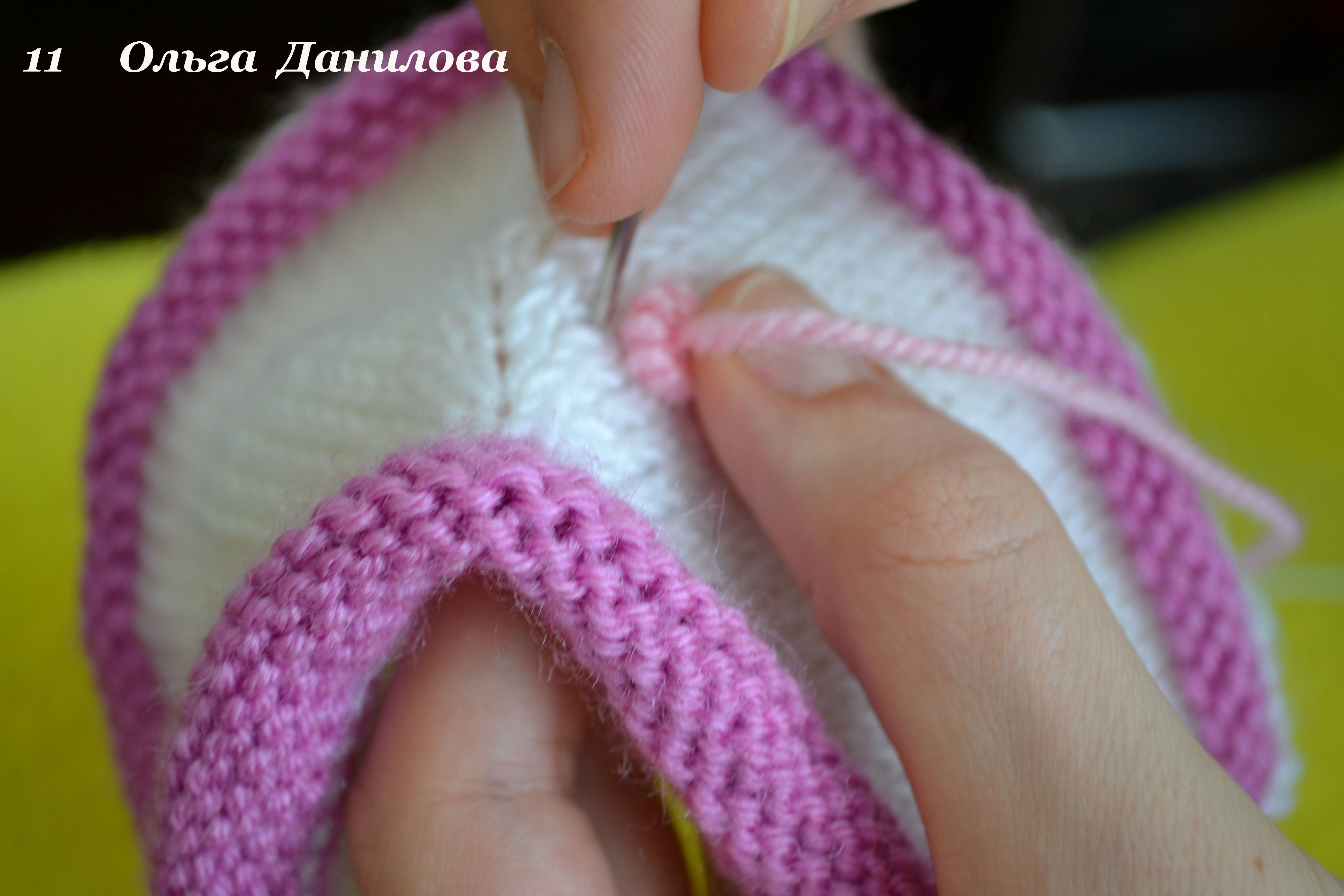 How-to-Make-Pretty-Knitted-Baby-Booties-13.jpg