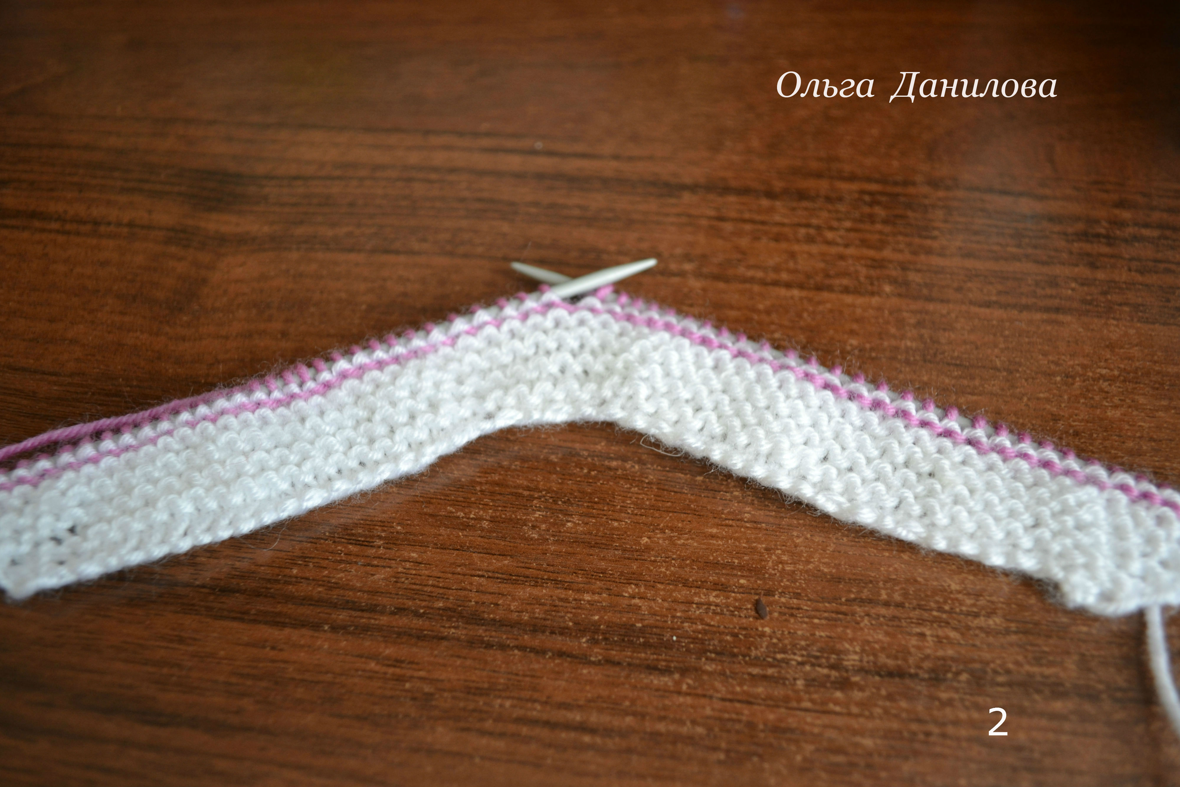 How-to-Make-Pretty-Knitted-Baby-Booties-2.jpg