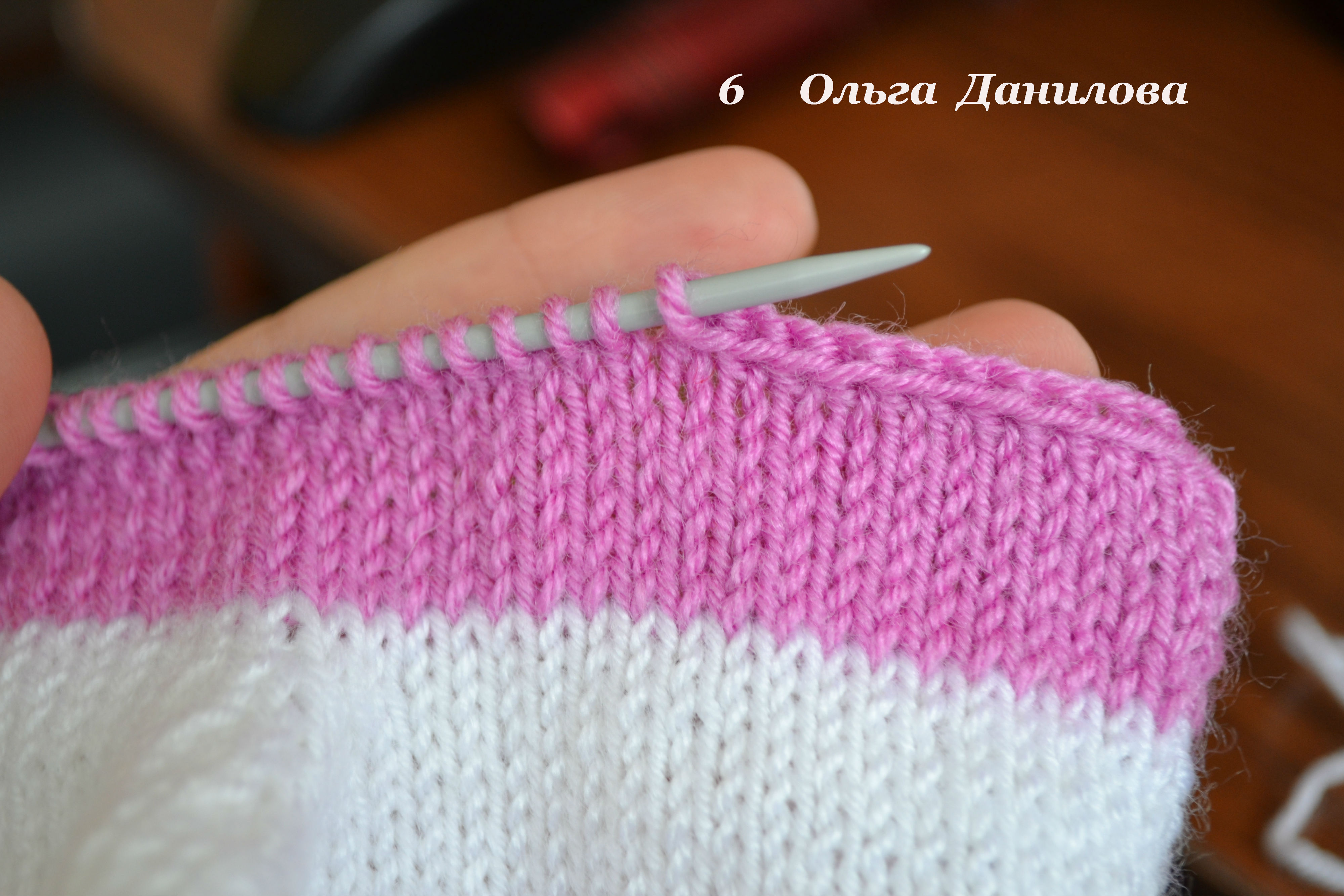 How-to-Make-Pretty-Knitted-Baby-Booties-6.jpg