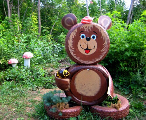 Repurpose-Old-Tire-into-Animal-Themed-Garden-Decor-28.jpg