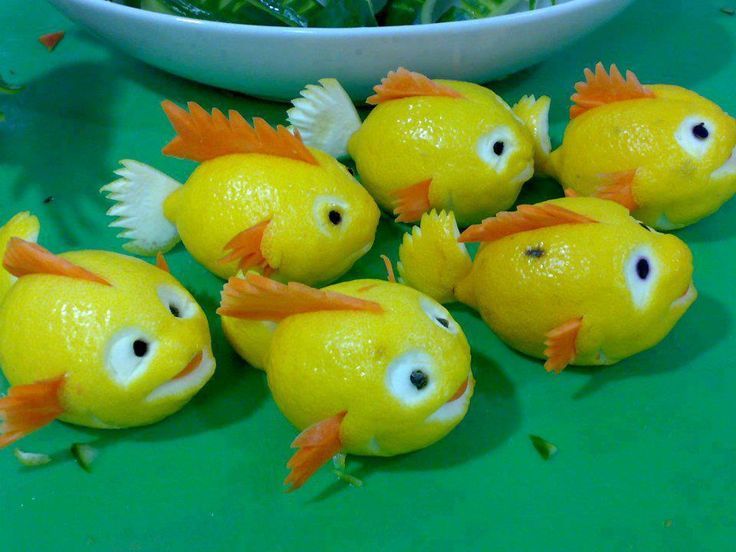 Creative-Animals-Made-of-Fruits-And-Vegetables-32.jpg