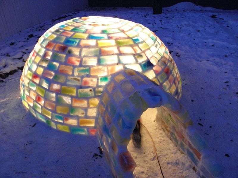 Creative-Ideas-How-to-Build-a-Rainbow-Igloo-Using-Milk-Cartons-8.jpg