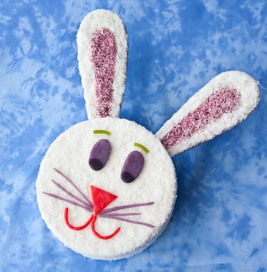 18 Creative and Sweet Ideas for Easter Bunny Cake