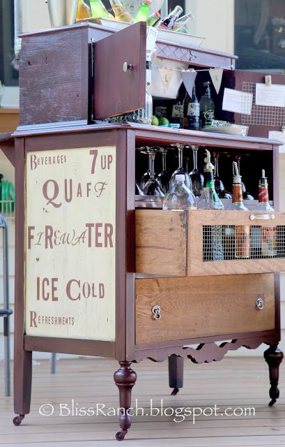 16 Great DIY Ideas for Indoor and Outdoor Wine Bars