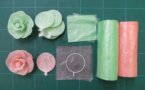 DIY-Roses-from-Plastic-Garbage-Bag-4.jpg