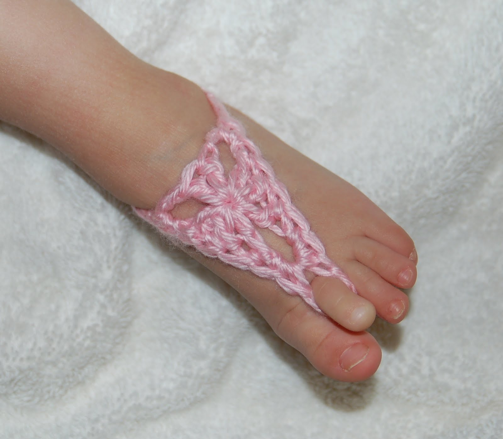 60+ Adorable and FREE Crochet Baby Sandals Patterns