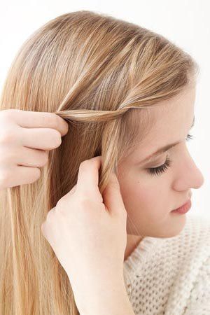 How to DIY Simple Side Braid Hairstyle How to DIY Simple Side Braid Hairstyle