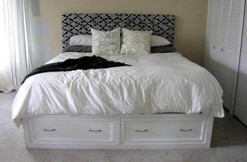 25 Creative Diy Bed Projects With Free, Queen Size Bed Frame With Drawers Plans